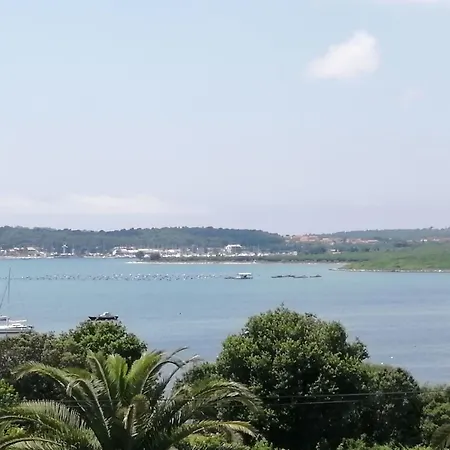 Daire Mit Drei Schlafzimmern Und Meerblick By Interhome Medulin